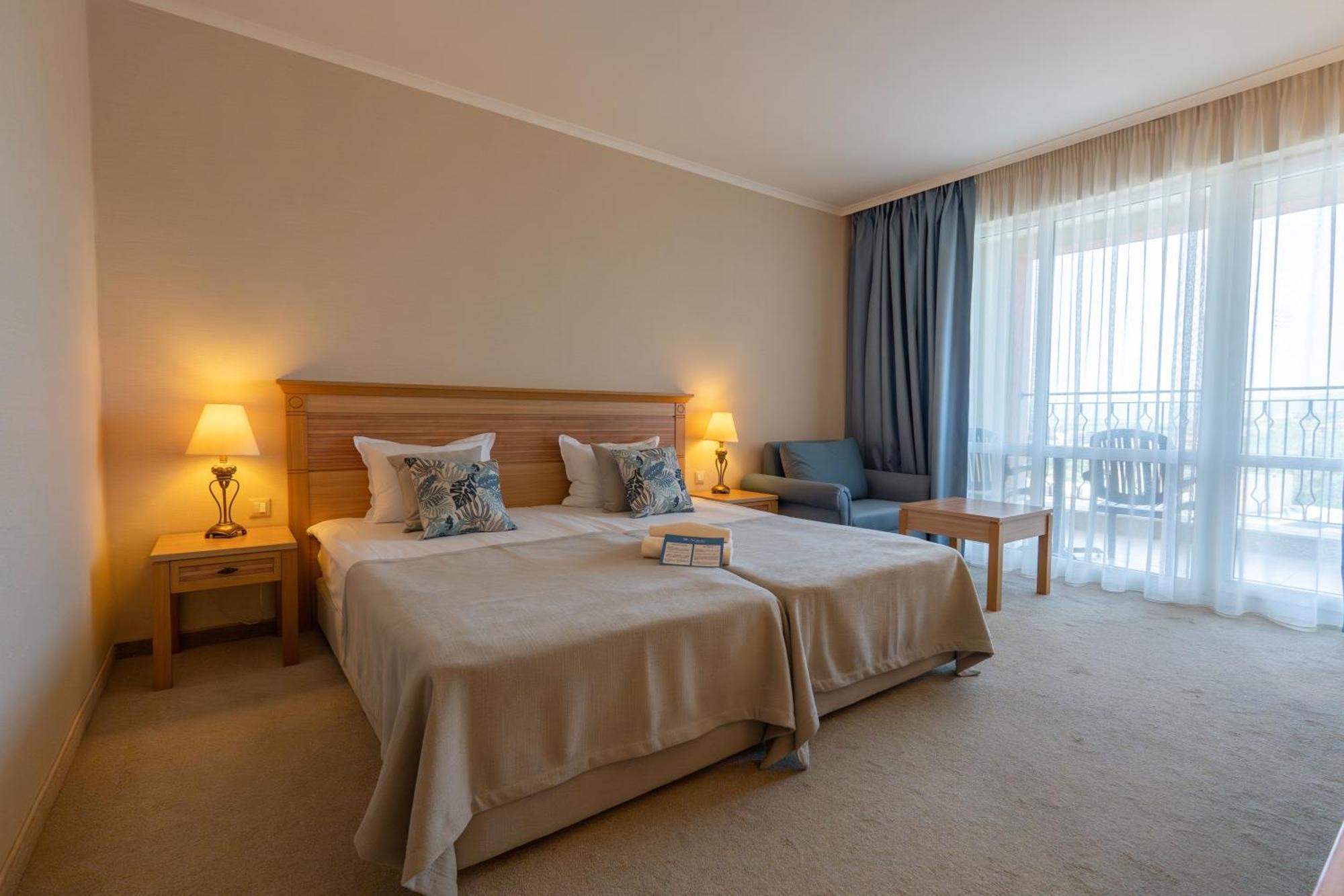 Twin Room Sea View Low Floor,1722952470:JPEG